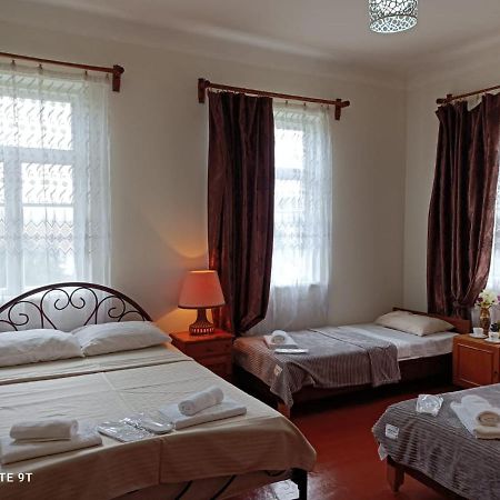 Megobroba Inn Dzentsmani Экстерьер фото